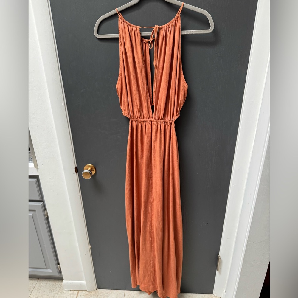 ASTR the Label Clay Color Cut Out Maxi Dress Size M